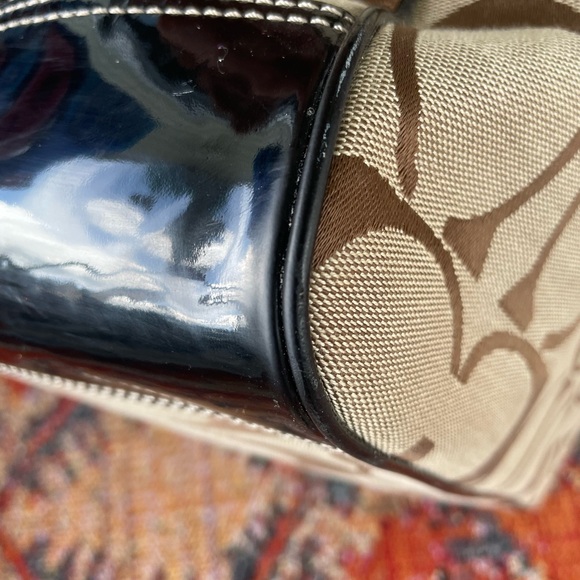 Coach Laura Signature Tote – Khakis/Black - Picture 13 of 15